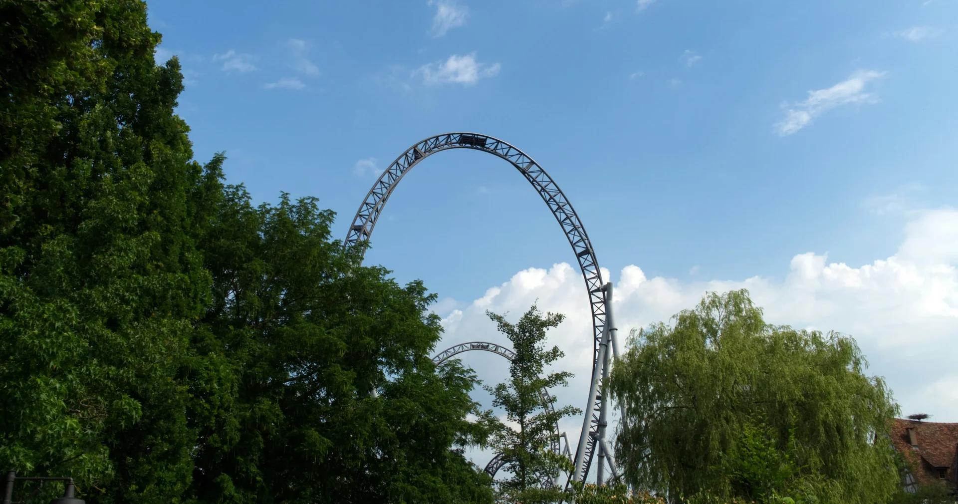 Serious fall at amusement park