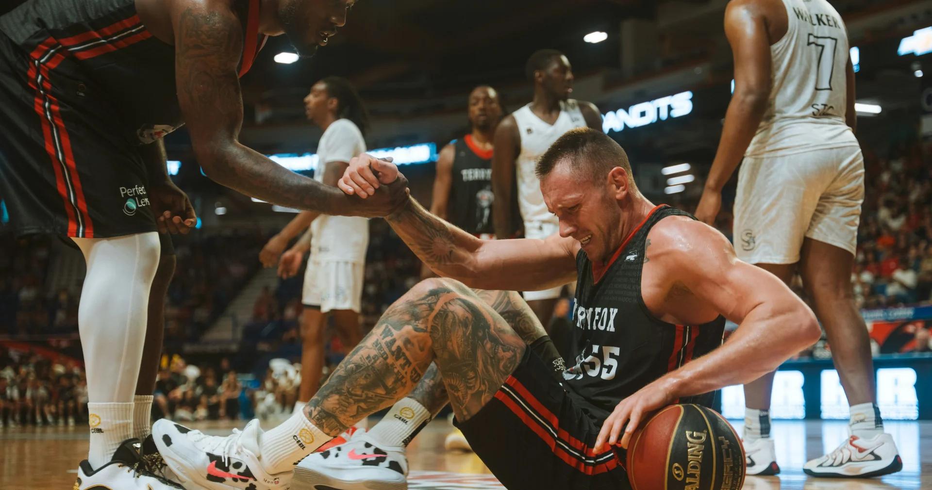 Basketball fracture